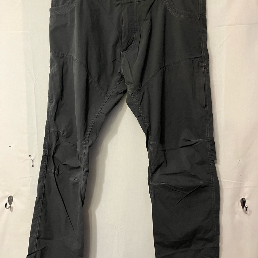 Kuhl Men's grey Cargo Pants with Utility Pockets